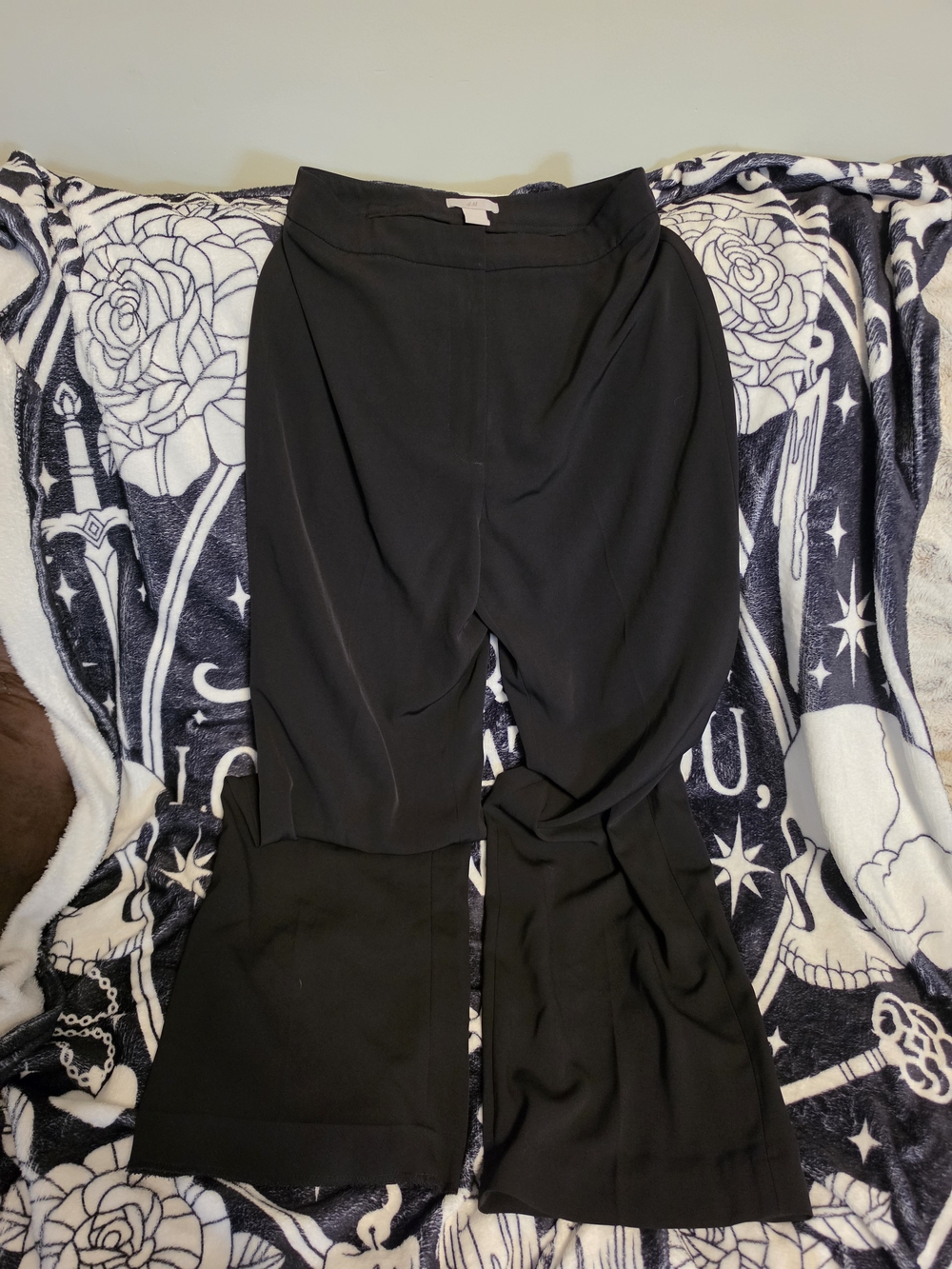 H&M Black Wide-Leg Trouser